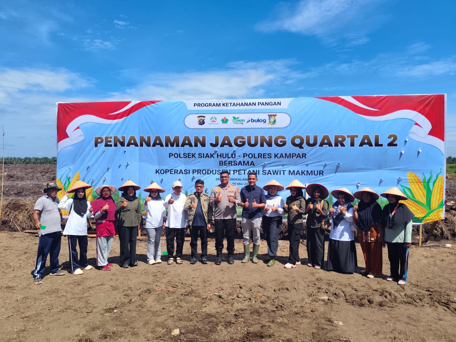 Polsek Siak Hulu dan KOPPSA-M Tanam 160 Kg Bibit Jagung, Wujud Nyata Dukung Swasembada Pangan 2026